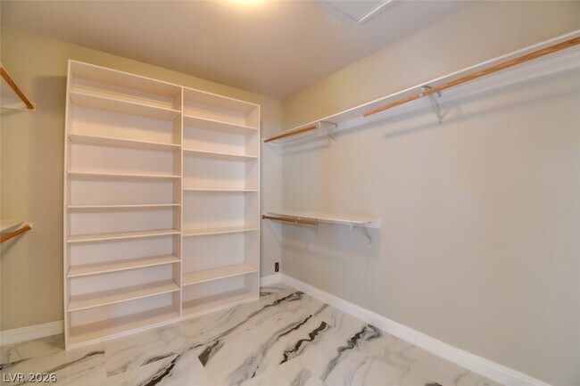 Building Photo - 8623 Golden Canyon Rd