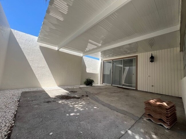 Building Photo - 151 Mariposa