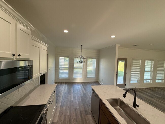 Building Photo - 118 Fawn Ct