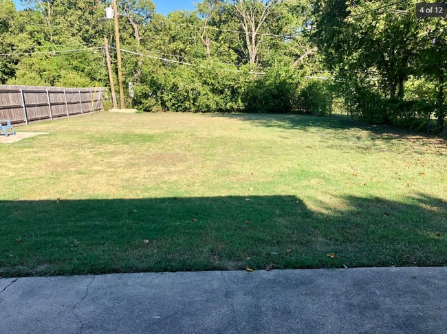 Building Photo - 3504 Jane Ln