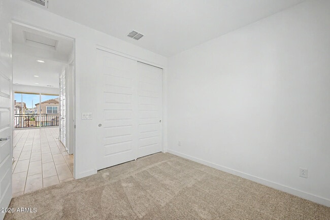 Building Photo - 8149 E Petunia Ave