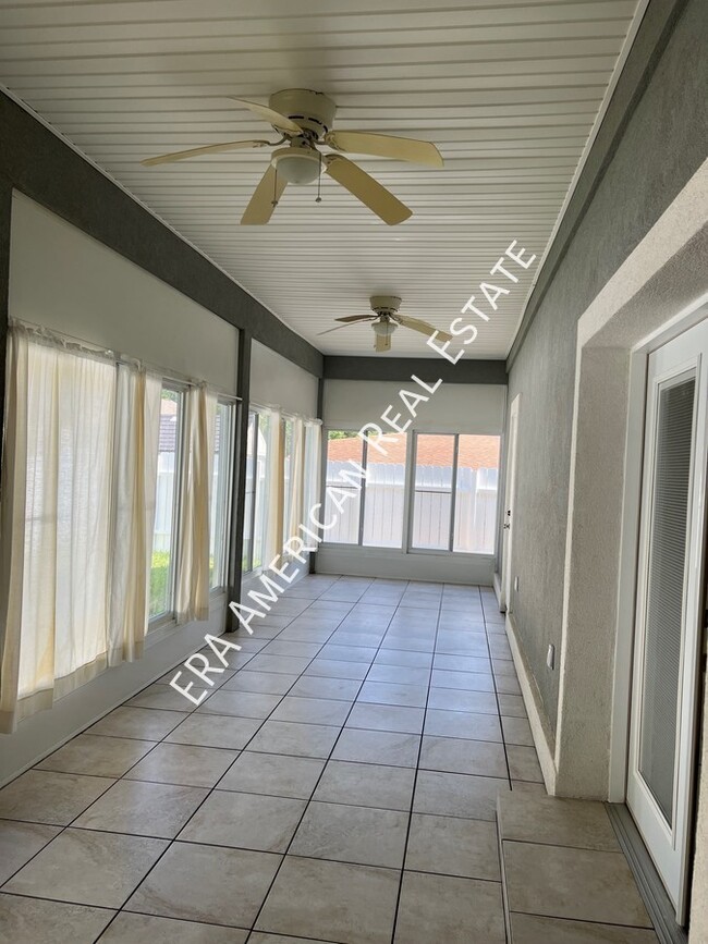 Building Photo - 305 Tarpon Rd