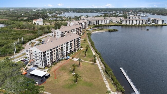 Building Photo - 4550 Bay Blvd