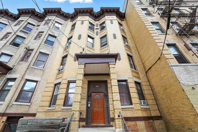 Building Photo - 94 North St