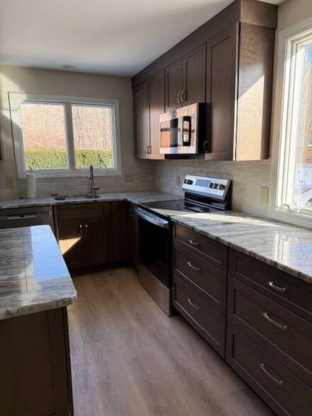 Kitchen - 45 Arch St