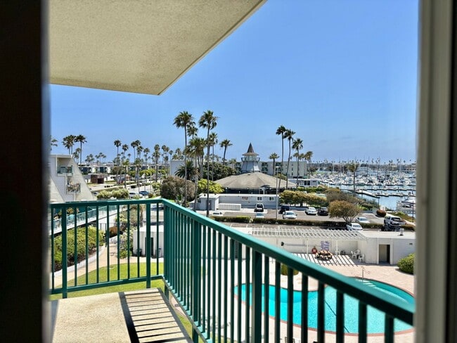 Building Photo - Channel Islands Marina |Oxnard |  1 Bed | ...