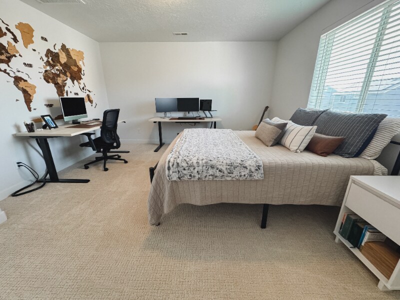 Building Photo - 3548 S Clearwater Way