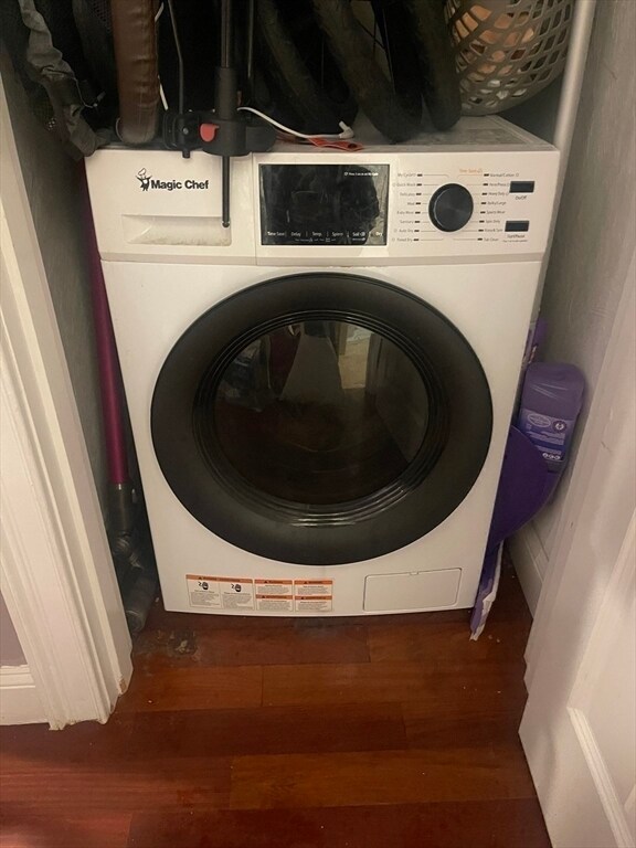 Building Photo - 76 W Cedar St