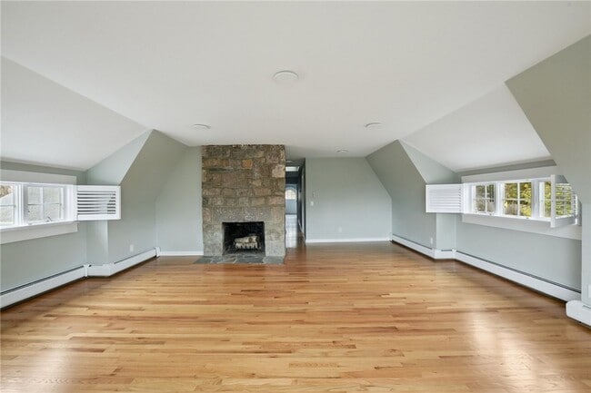 Building Photo - 450 Ocean Rd