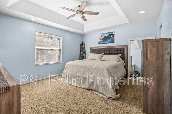 Building Photo - 272 Live Oak Ln