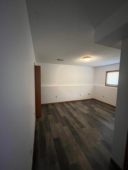 Secondary Bedroom downstairs - 1429 Franklin St