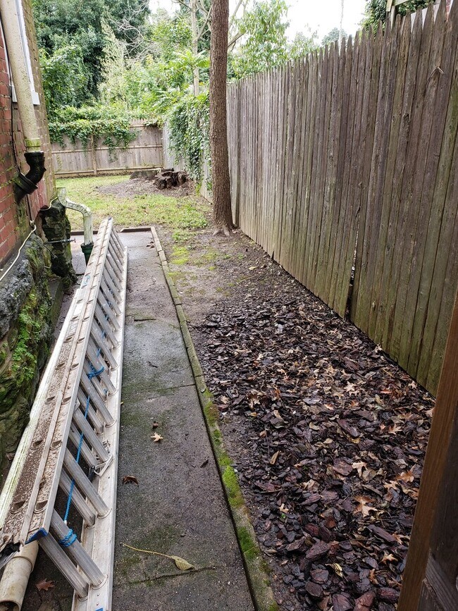 Building Photo - 7128 Boyer St