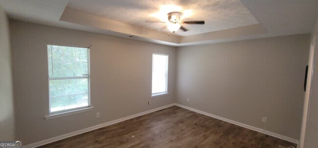 Building Photo - 346 Summer Hill Cir