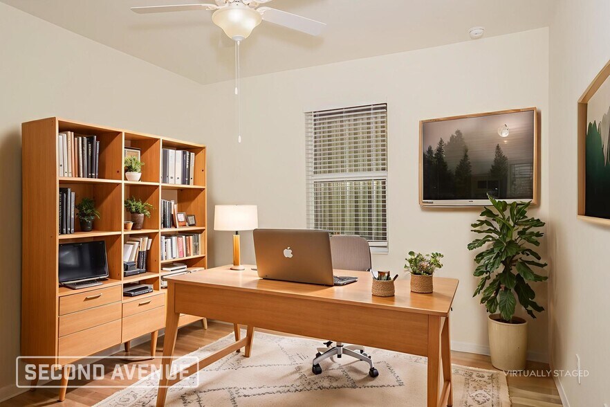 Building Photo - 1004 S Lassonde St