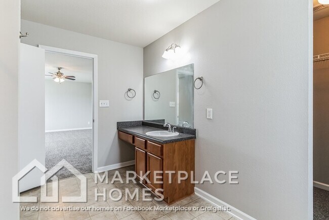 Building Photo - 29946 Glenrose Way