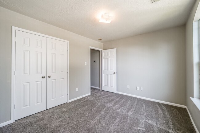 Building Photo - 4822 Mosaic Canyon Ct