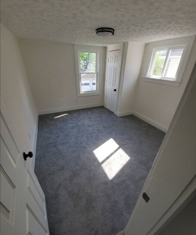 Building Photo - 4309 Gifford Ave