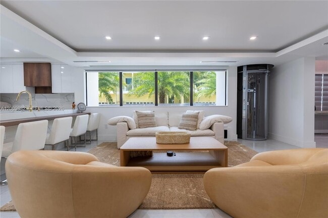 Building Photo - 5601 N Ocean Dr