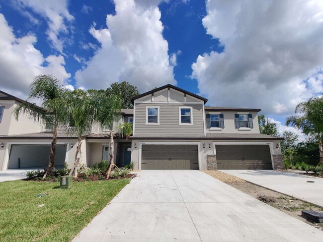 Building Photo - 23244 Willow Glen Way