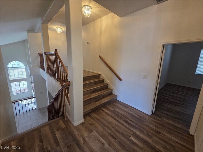 Building Photo - 8204 Tivoli Cove Dr