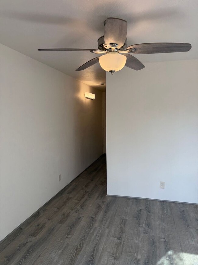 Building Photo - Aloha Apartments