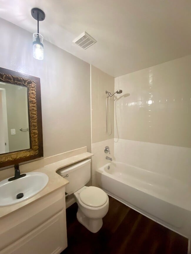 Building Photo - Homey 3-Bedroom 2-Bathroom Home for Rent -...