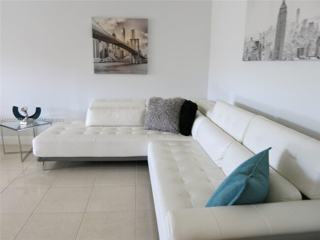 Building Photo - 1300 SW 122nd Ave