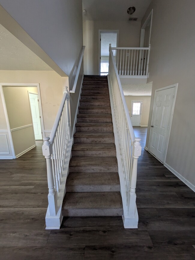 Building Photo - 375 Searchlight Dr