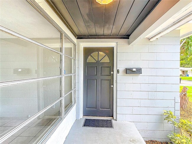 Building Photo - 3753 Benson Ave N