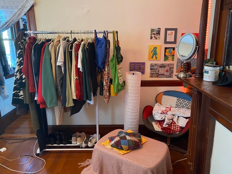 Building Photo - 153 Saint Alphonsus St