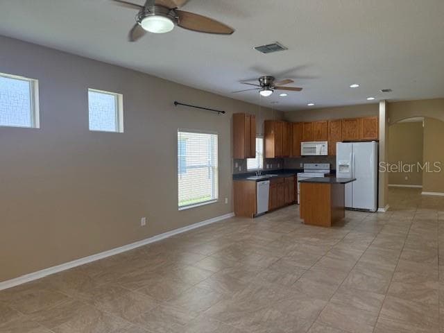 Building Photo - 14728 Sapodilla Dr