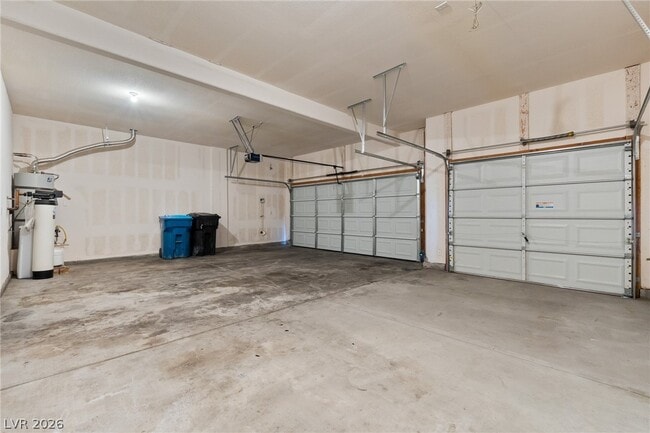 Building Photo - 6121 Broccoli St