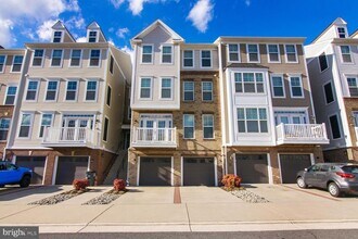 Building Photo - 24650 Caribou Square