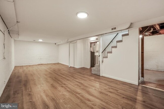 Building Photo - 1605 W Braddock Rd