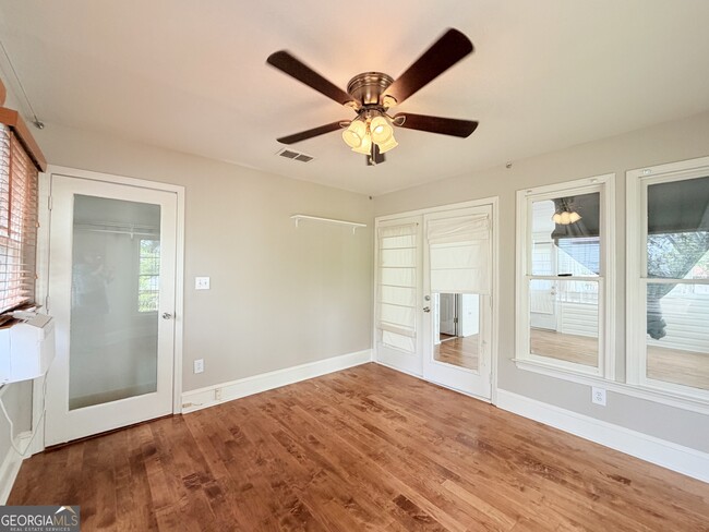 Building Photo - 356 Georgia Ave SE