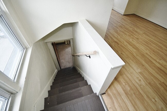 Building Photo - Charming 3-bedroom, 1-bathroom house locat...