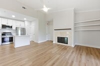 Building Photo - 211 Colima Ct