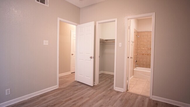 Building Photo - PRELEASE 8/15/2025 2/2 with Large Private Patios