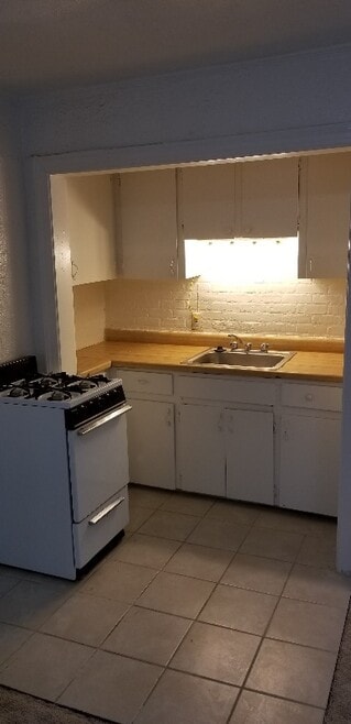 Building Photo - 619 S Crysler Ave