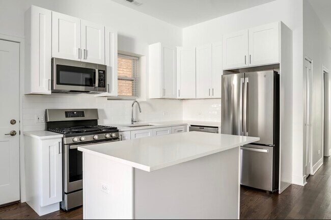 Primary Photo - 1737 W 17th St