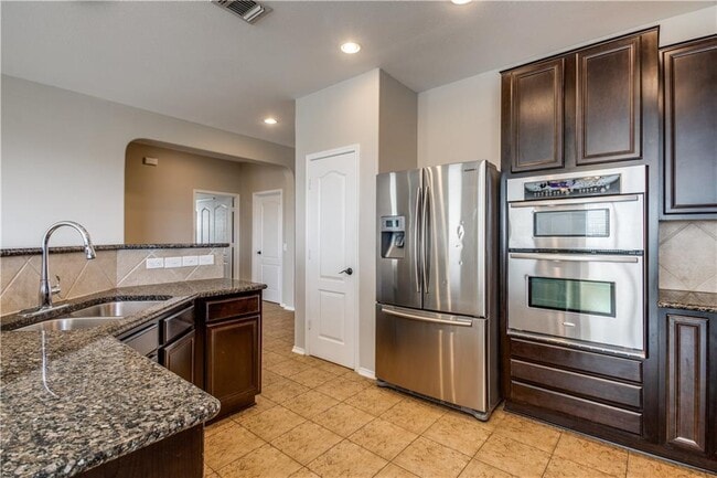 Building Photo - 8801 Capitol View Dr