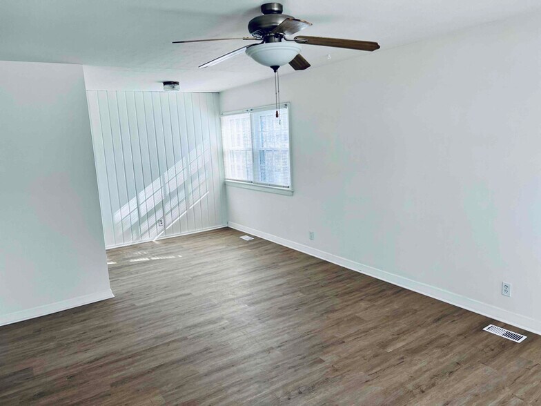 Building Photo - 1903 Wickham Way