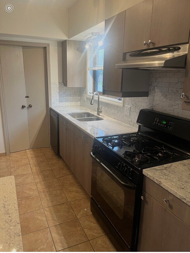 Building Photo - 38851 Arlingdale Dr