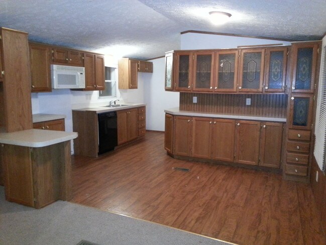 Primary Photo - 313 Woodland Dr