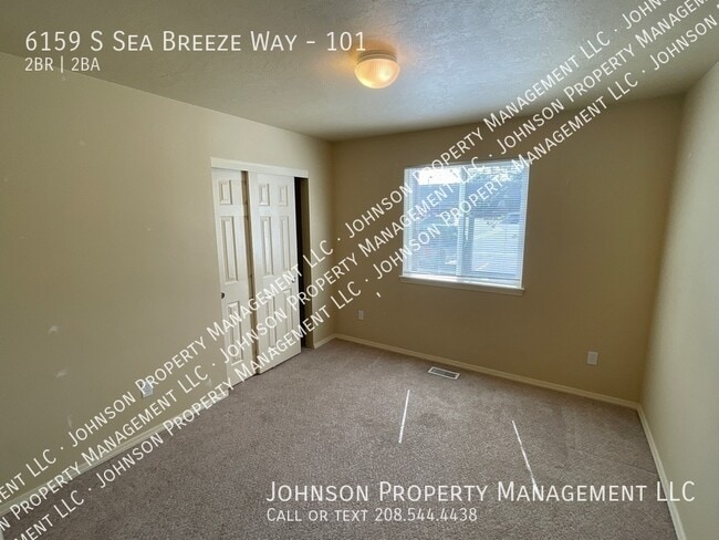 Building Photo - 6159 S Sea Breeze Way