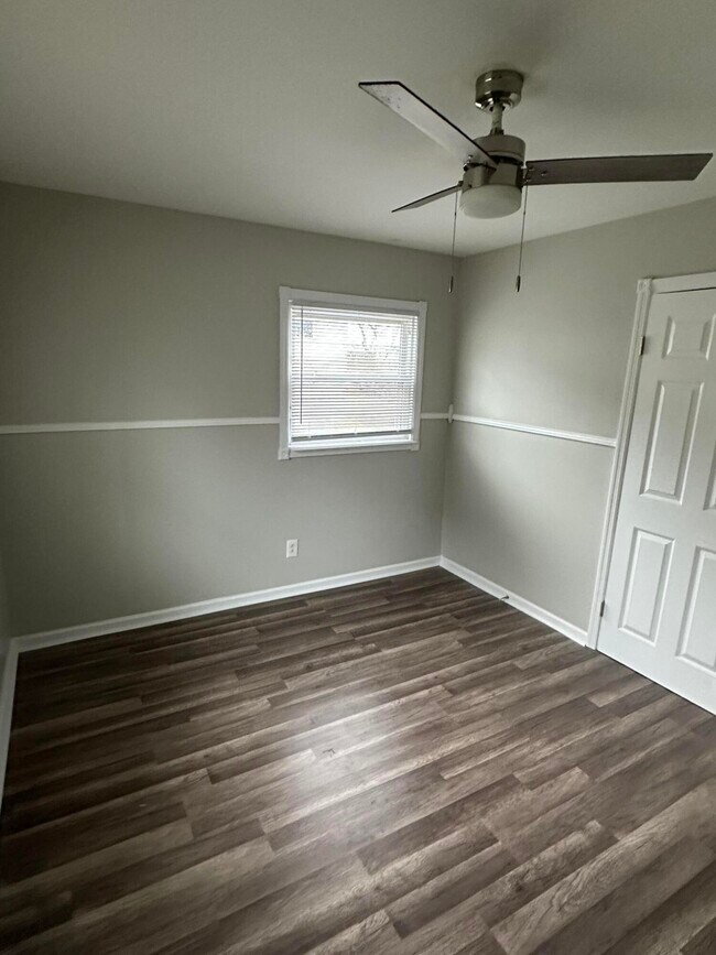 Building Photo - 126 Allnutt Dr