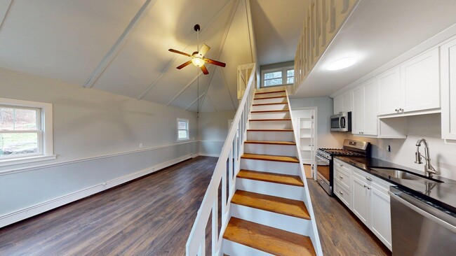 Building Photo - 209 US-202