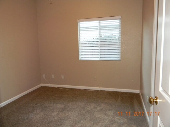 Building Photo - Roseville, Cresleigh Highlands, Near Galleria Mall, Single Story 3/4 Bed/office , Gardner, Patio ...