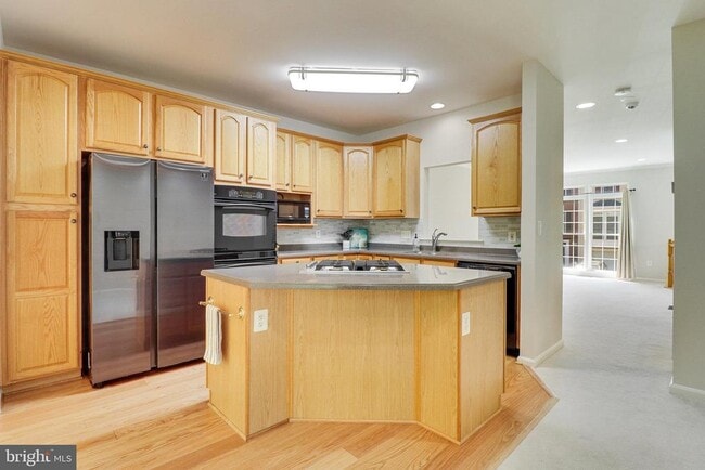 Building Photo - 4037 Fairfax Center Hunt Trail