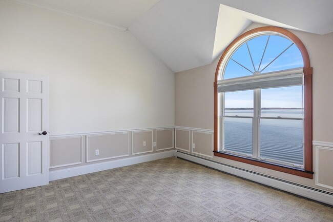 Building Photo - 38 Pebble Beach Rd